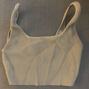 Aritzia crop top, size small.
